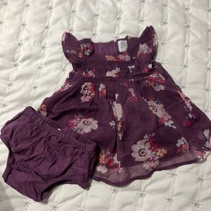 Baby Gap summer shirt and booties